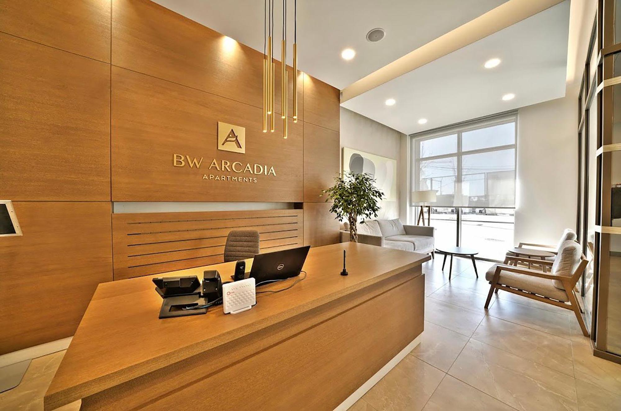 Bw Lux - Waterfront Apartment *